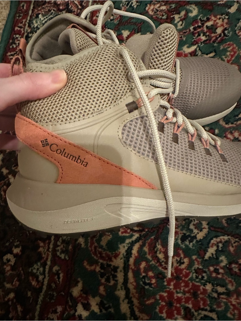 Columbia Women's Tan hiking boot sneaked  with Coral Accent NEW WO TAGs unworn